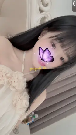 Bé An- em hàng vú thật to tròn, dáng ngon, xinh tươi hấp dẫn!!!