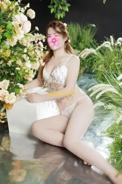 Quỳnh Thư -  Vú To, Mông Bự, Làm Tình Cực Dâm