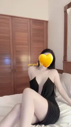 Hotgirl Quỳnh Anh_ Gương mặt kute, body cực nuột