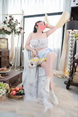 LY CHUPY MÚP DÂM SEVICE CỰC PHÊ